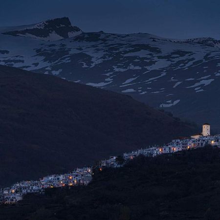Hostal Ruta De Las Nieves Capileira Luaran gambar