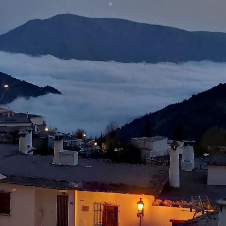 Hostal Ruta De Las Nieves Capileira Luaran gambar