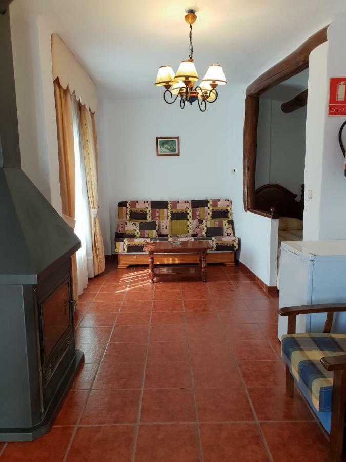 Hostal Ruta De Las Nieves Capileira Luaran gambar