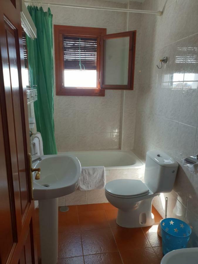Hostal Ruta De Las Nieves Capileira Luaran gambar